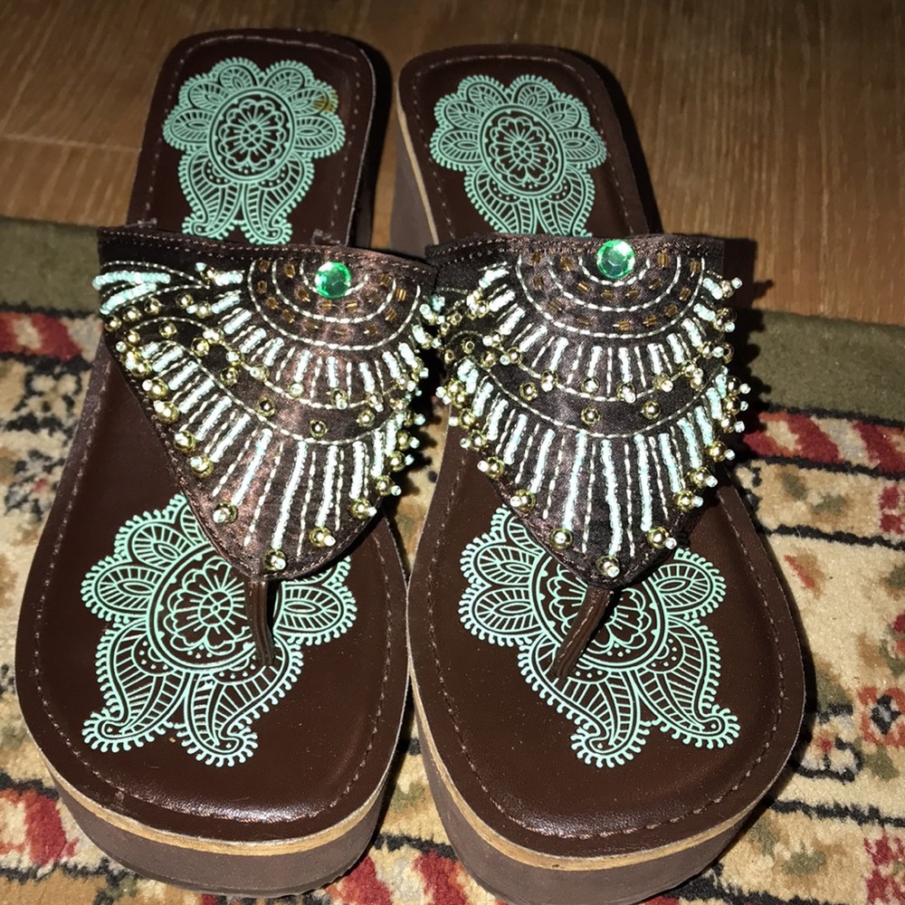 Somethin Else by Skechers SZ 7 - never worn!